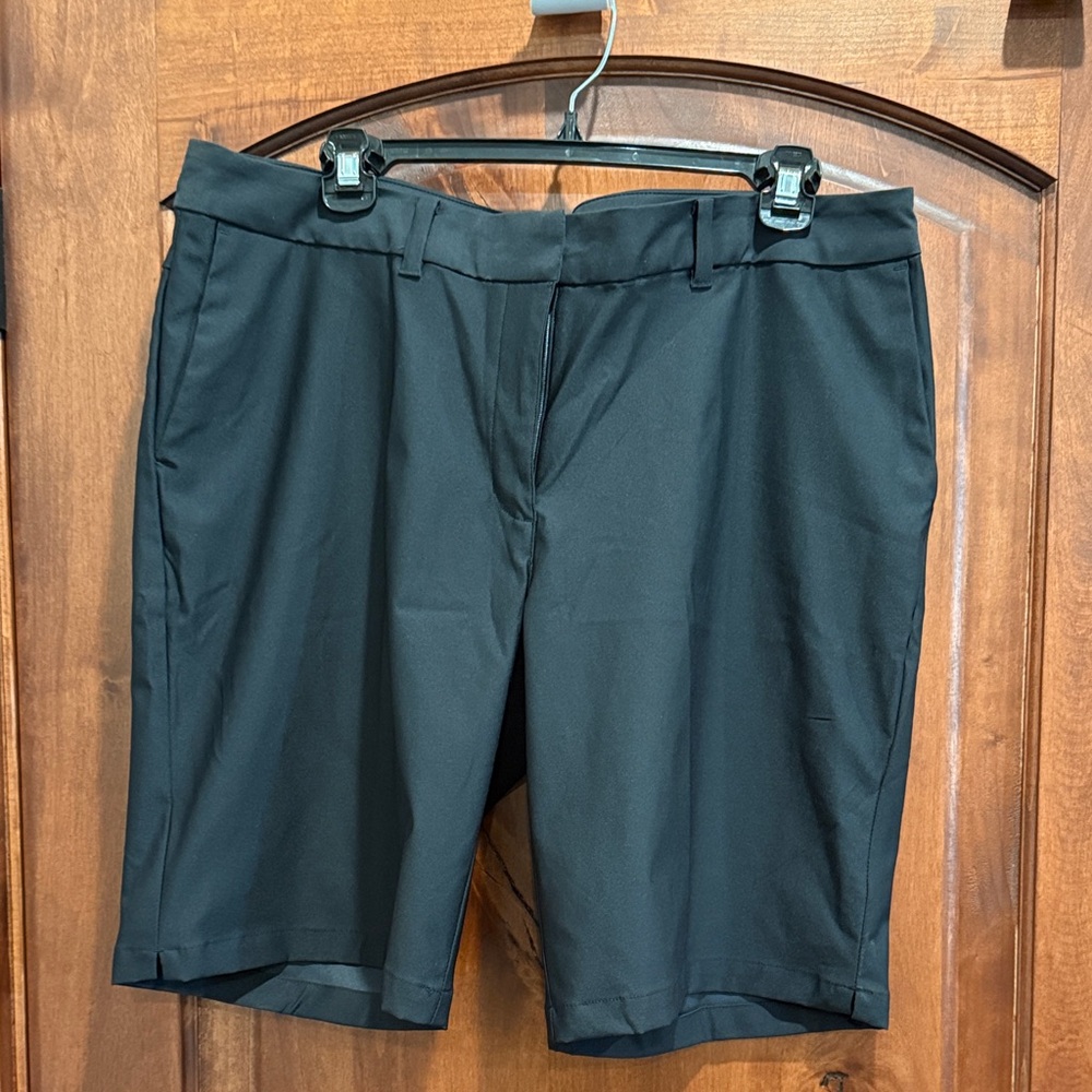 Nike Women's Black Golf Shorts
